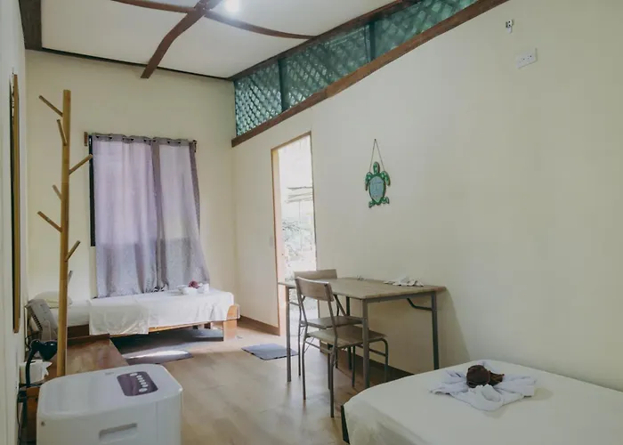 Camping Chilamate Rainforest Retreat Nosara